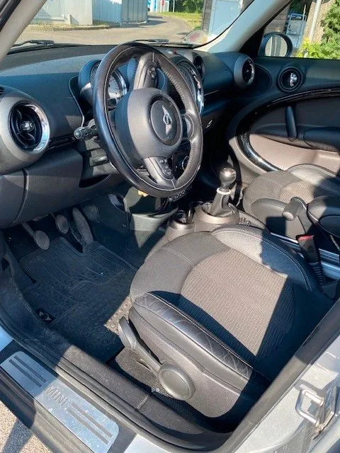 MINI One D Countryman
