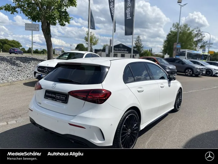 Mercedes-Benz A 180