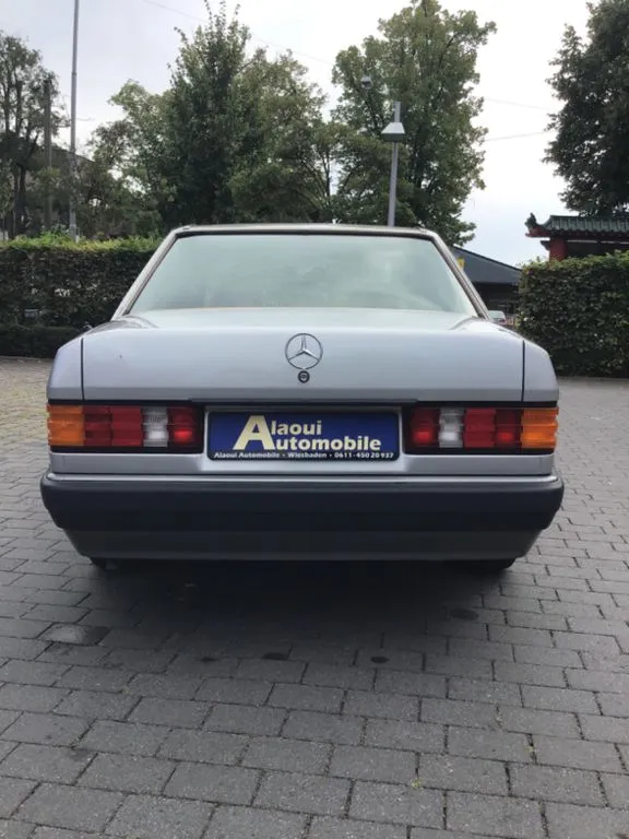 Mercedes-Benz 190