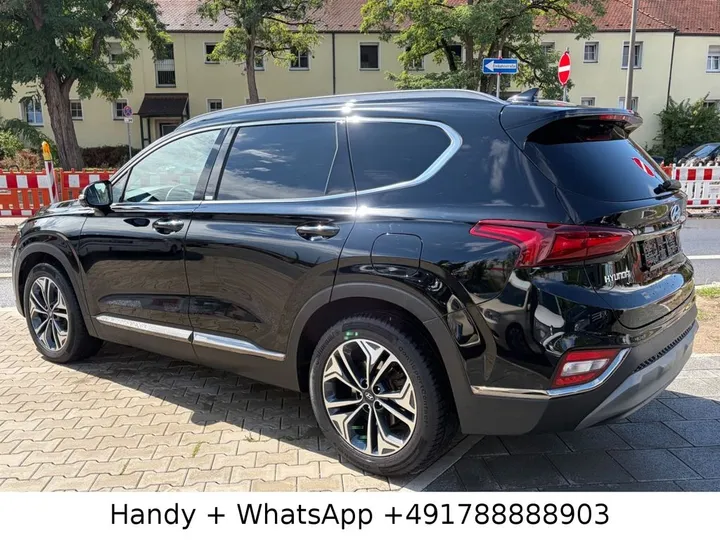 Hyundai SANTA FE