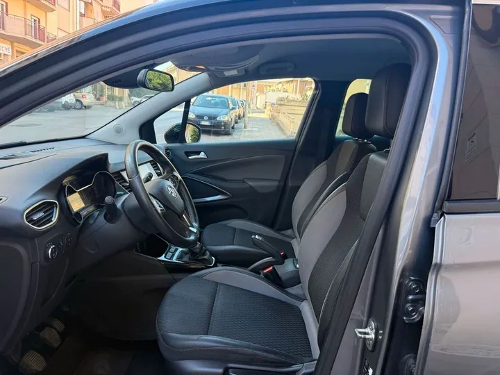 Opel Crossland (X)