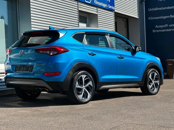Hyundai TUCSON