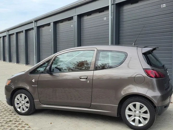 Mitsubishi Colt
