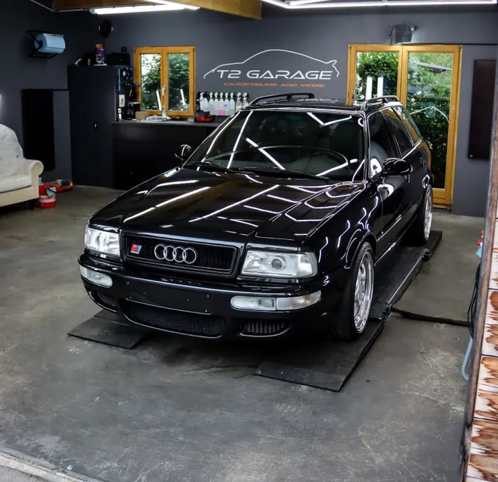 Audi RS2