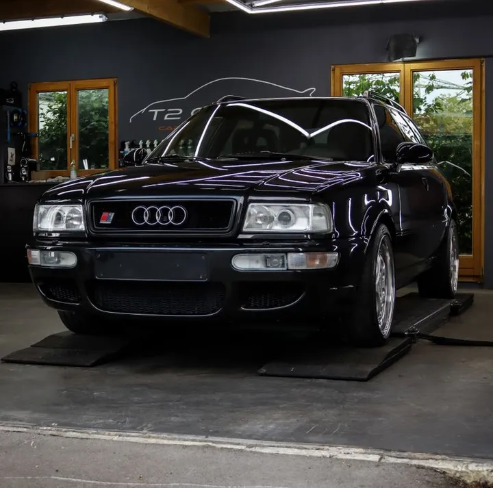 Audi RS2