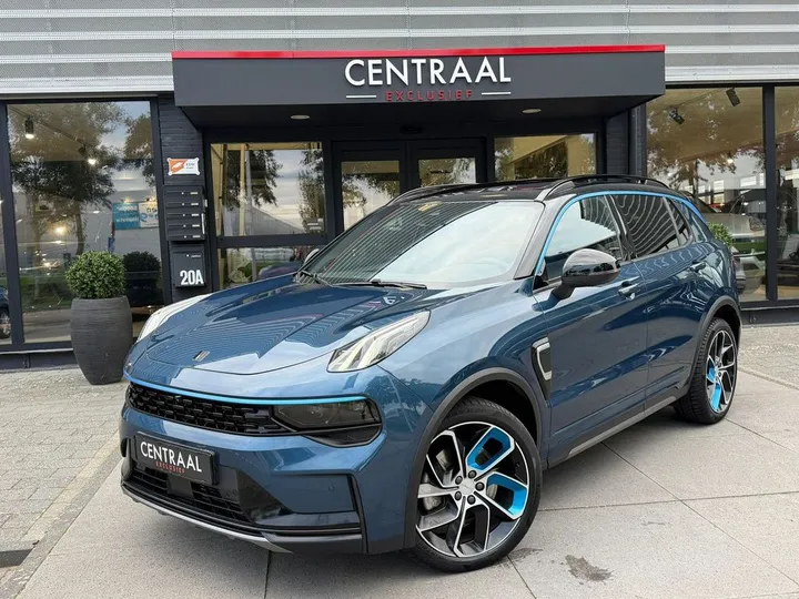 Lynk&Co 01