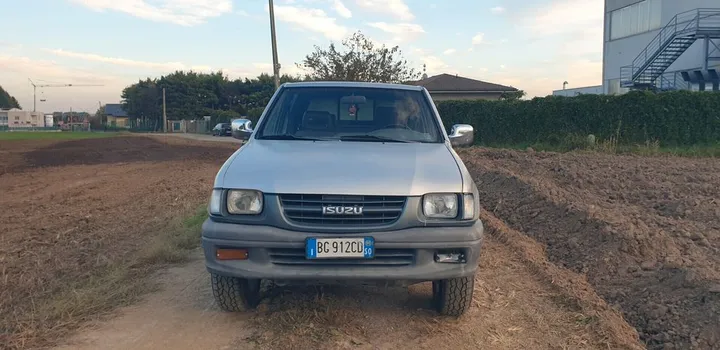 Isuzu Campo