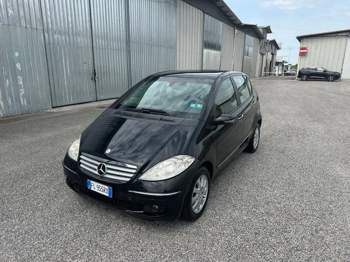 Mercedes-Benz A 180