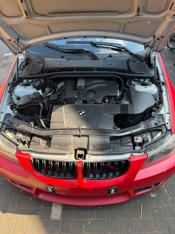 BMW 320