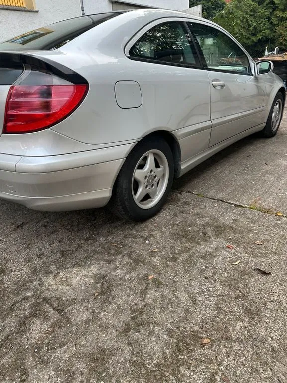 Mercedes-Benz CL 200