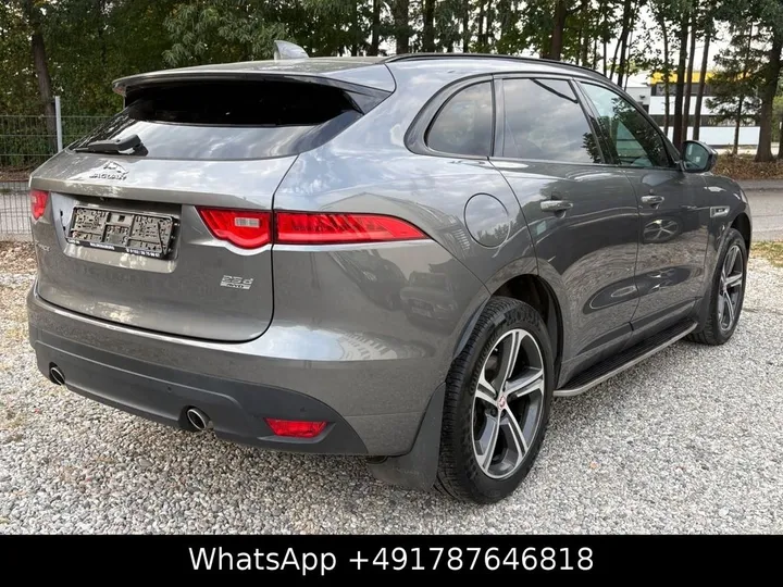 Jaguar F-Pace