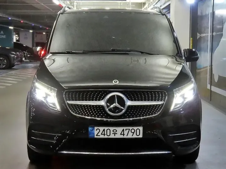 Mercedes-Benz V-Class