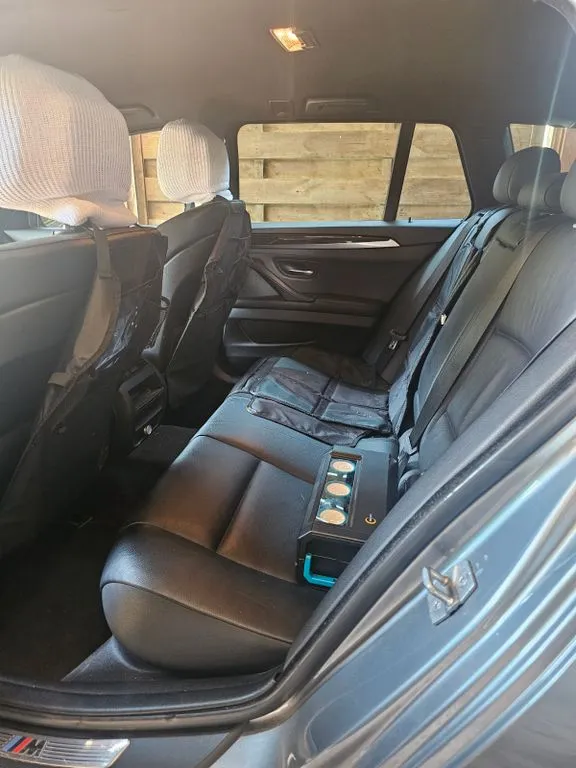 BMW 525