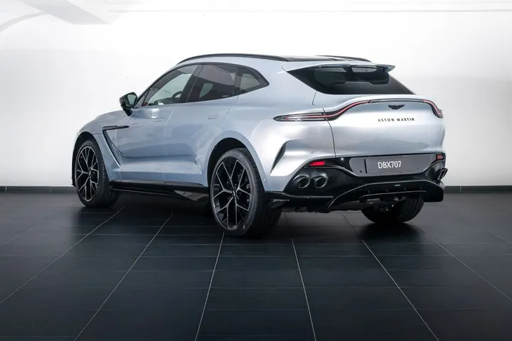 Aston Martin DBX