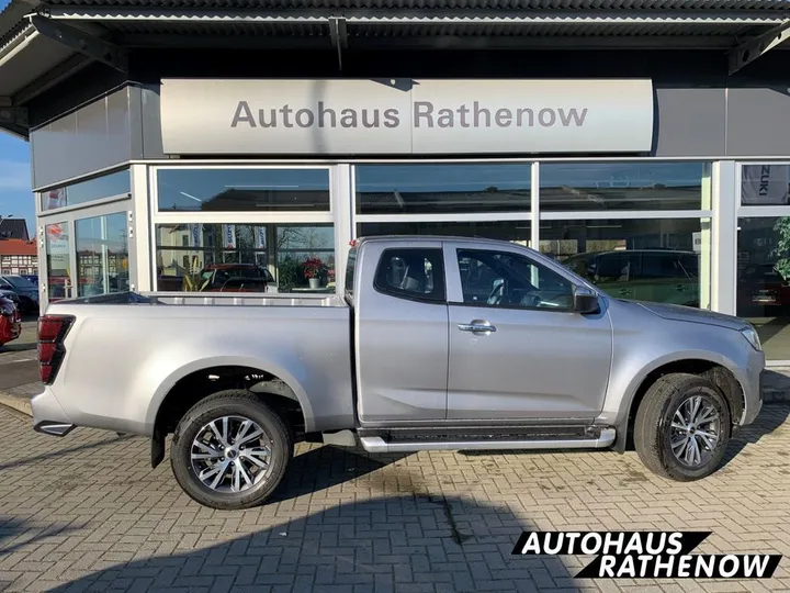 Isuzu D-Max