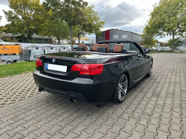 BMW 335
