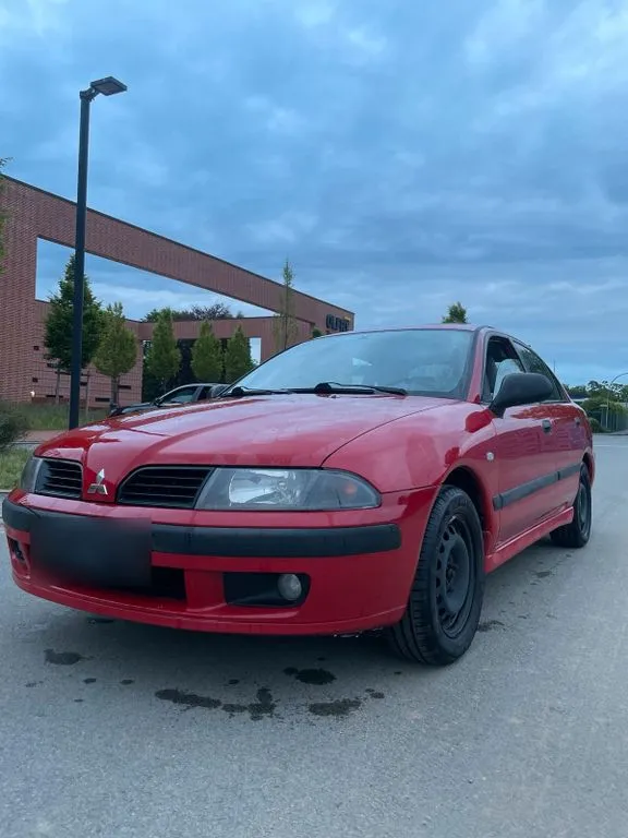 Mitsubishi Carisma