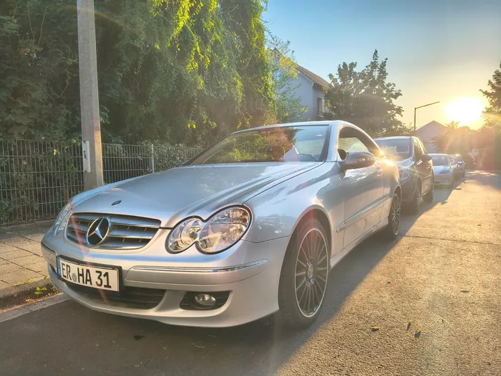 Mercedes-Benz CLK 320