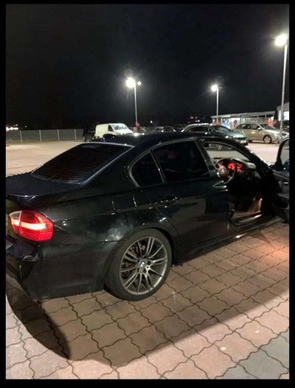 BMW 320