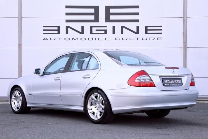 Mercedes-Benz E 200
