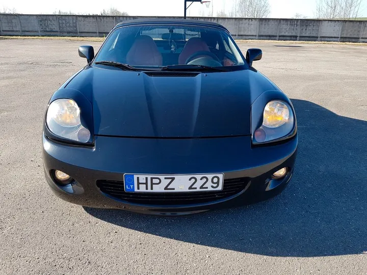 Toyota MR 2