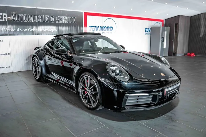 Porsche 992