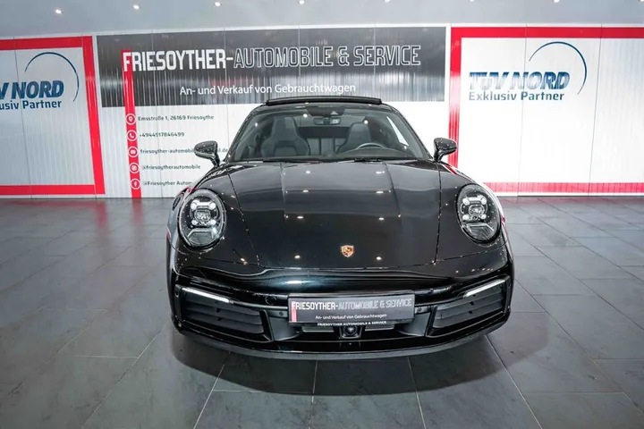 Porsche 992