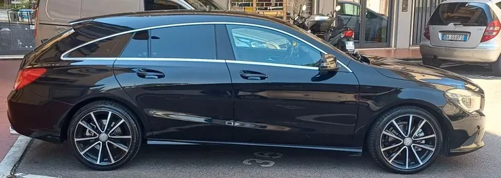 Mercedes-Benz CLA 200