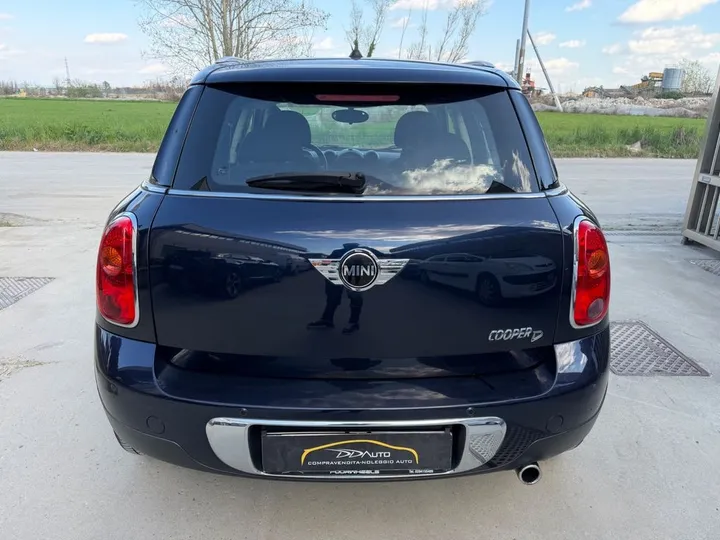 MINI Countryman D (Cooper)
