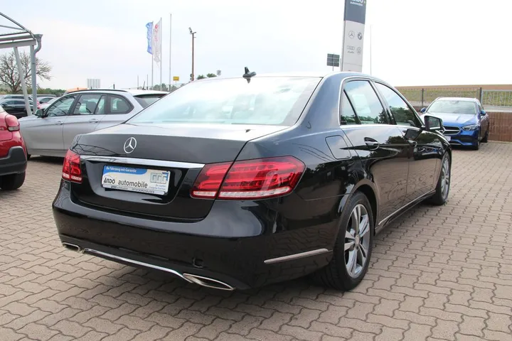 Mercedes-Benz E 200