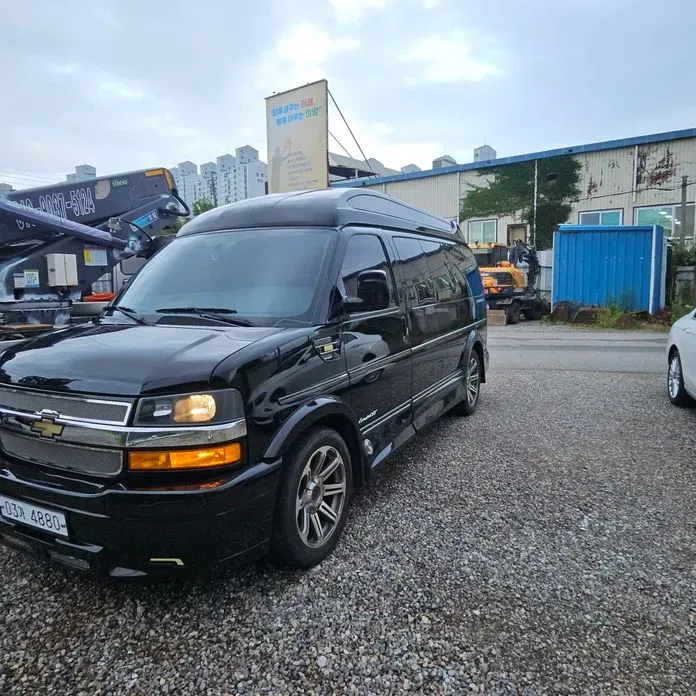 Chevrolet Express Van