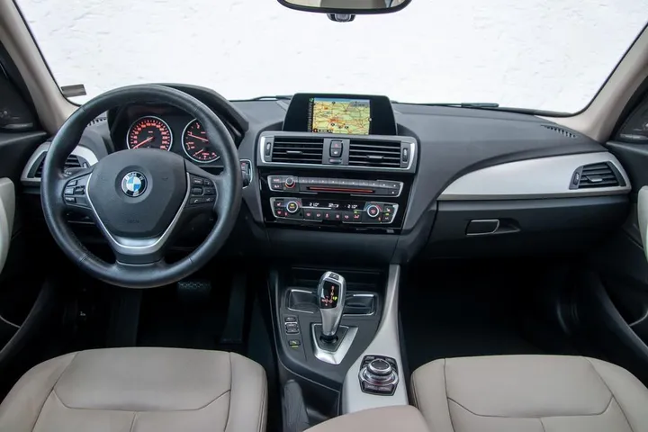 BMW 120