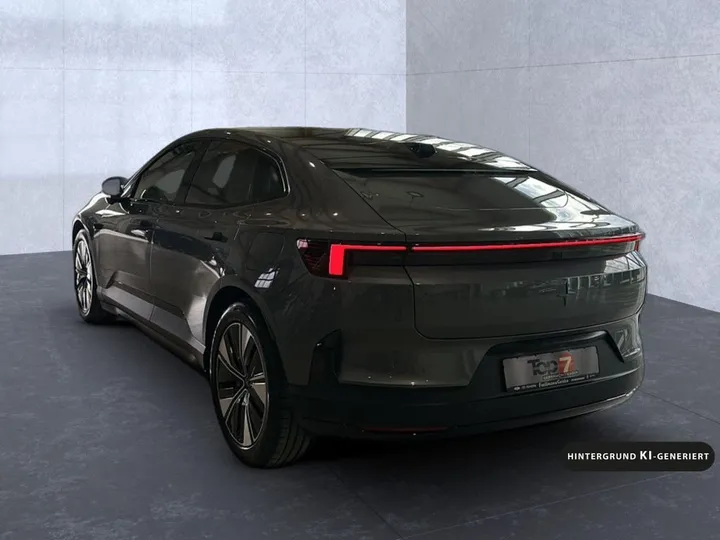 Polestar 4