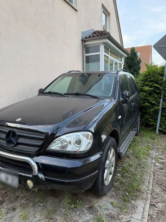 Mercedes-Benz ML 320