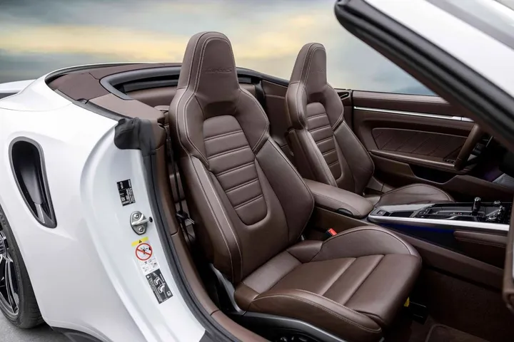Porsche 992