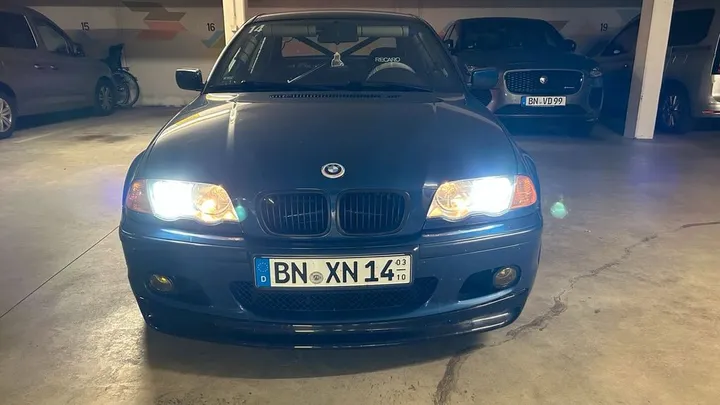 BMW 325