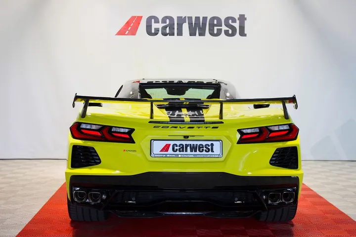 Corvette C8
