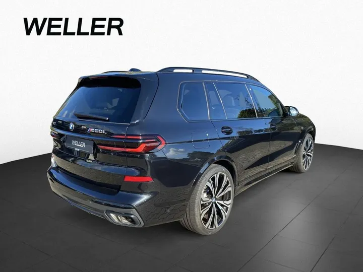 BMW X7 M60