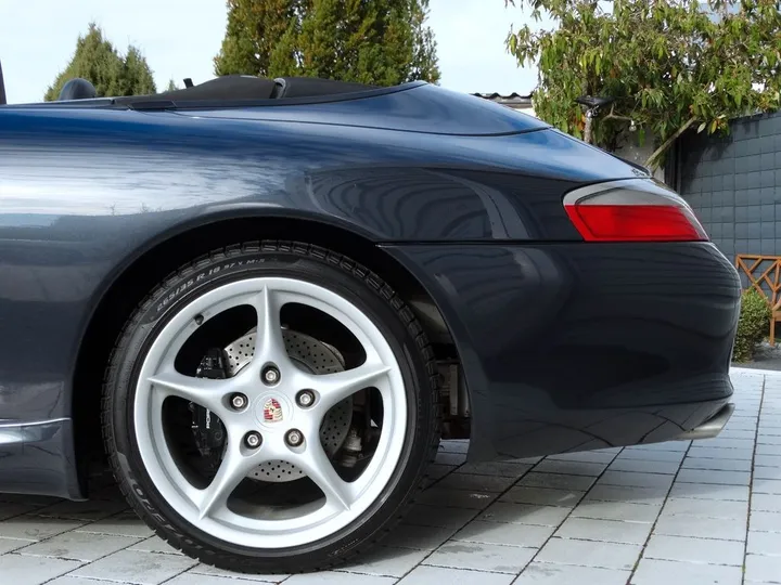 Porsche 996