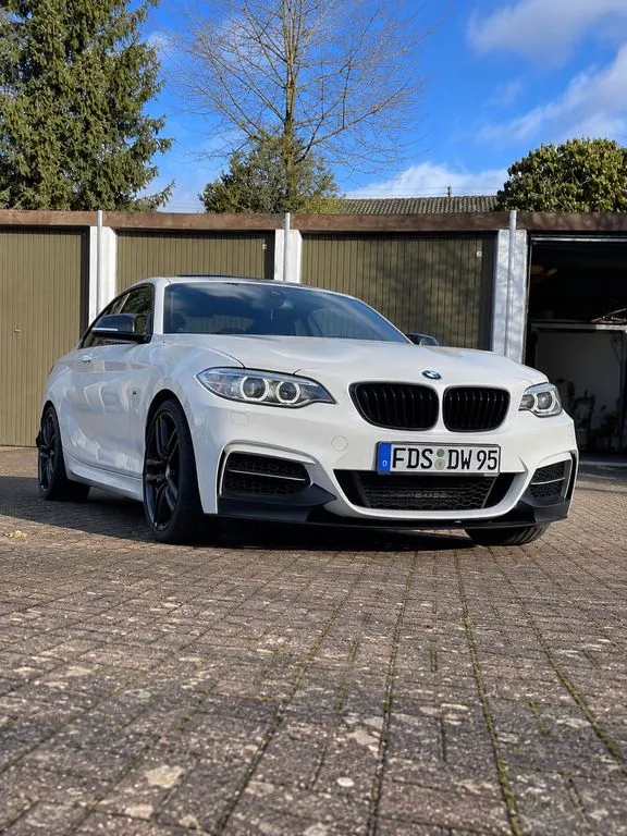 BMW M235