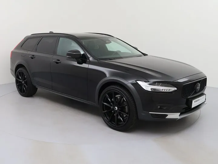 Volvo V90 Cross Country