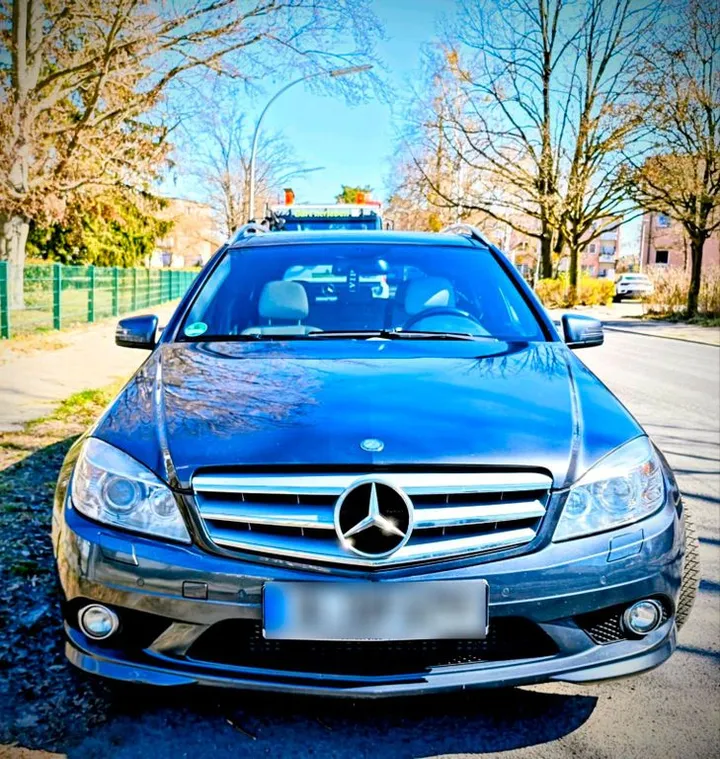 Mercedes-Benz C 320