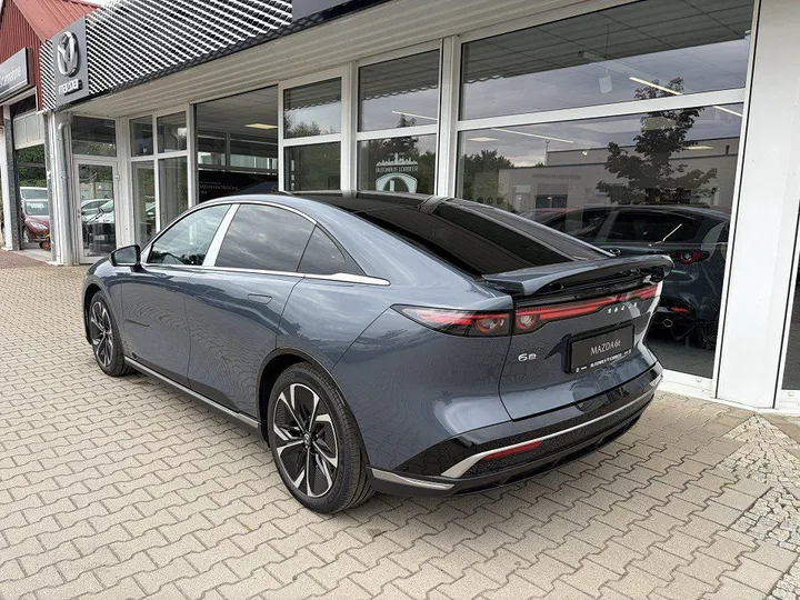 Mazda 6e