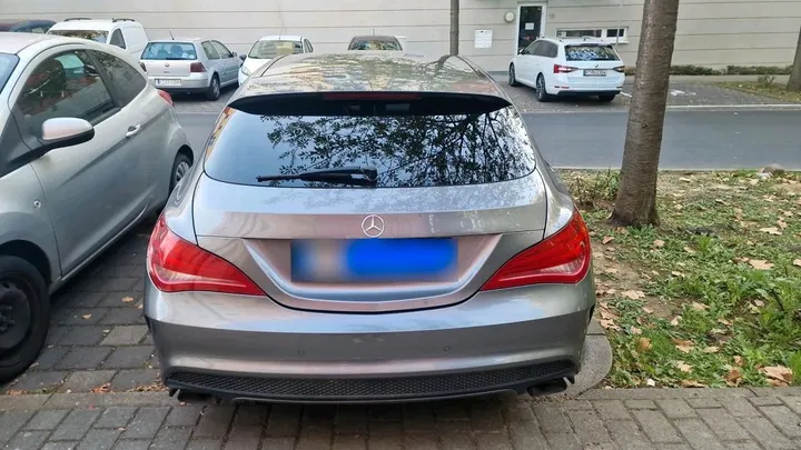 Mercedes-Benz CLA 220