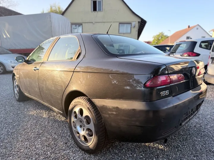 Alfa Romeo 156