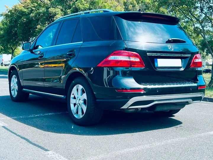 Mercedes-Benz ML 250