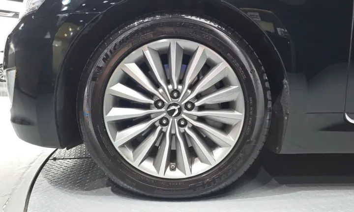 Hyundai Equus