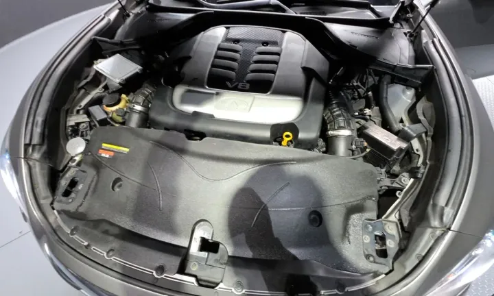 Infiniti M