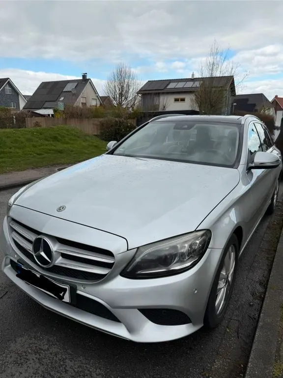 Mercedes-Benz C 220