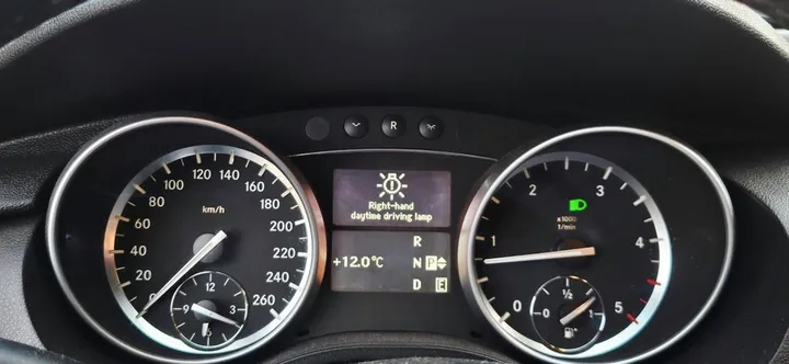 Mercedes-Benz R 350